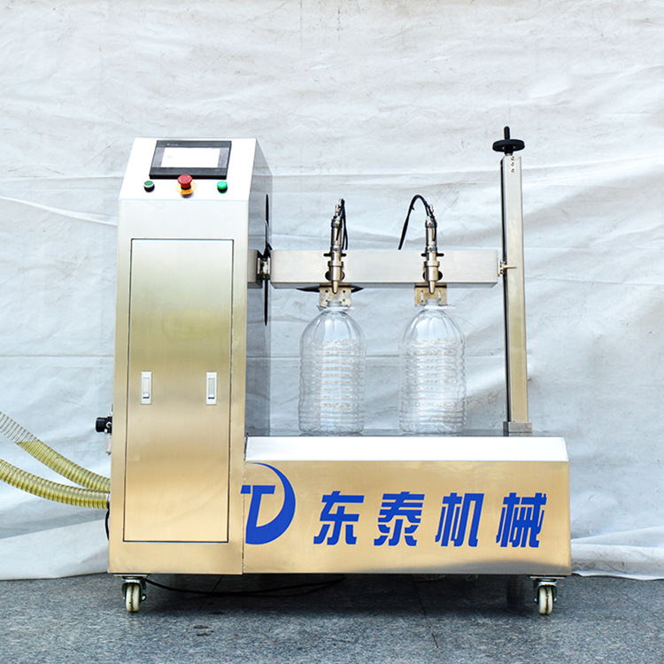 俱往矣，數(shù)風(fēng)流人物，還看東泰半自動(dòng)食用油灌裝機(jī)